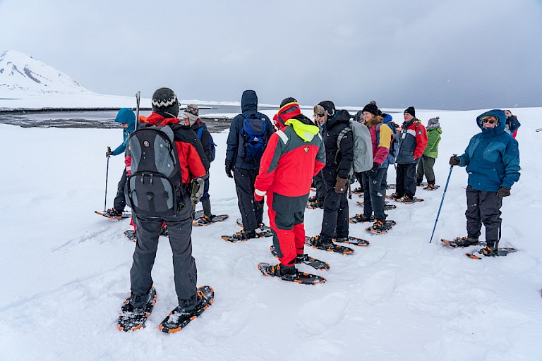 Wandelen met sneeuwschoenen.