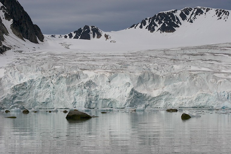 Deel van het front van Monacobreen.
