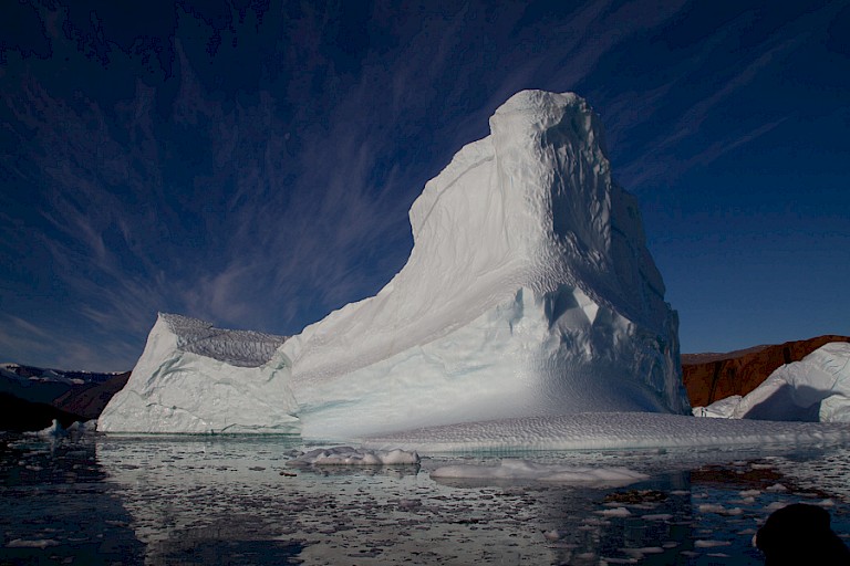 Torenhoge ijsberg.