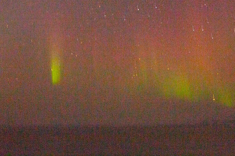 Als het donker wordt, kan er noorderlicht (Aurora borealis) verschijnen.
