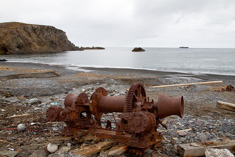 Een lier uit de tijd van de walvisvaart.