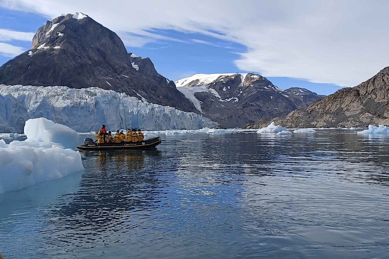 Zodiactocht in de zijarm van de Prins Christian Sund