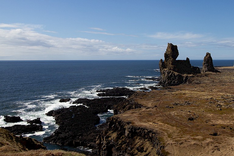 Kenmerkende rotspilaren op Snæfellsnes