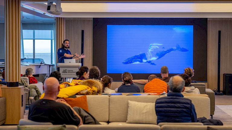 Aula waar lezingen gehouden worden