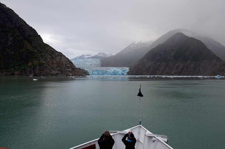 Één van de gletsjers in de Tracy Armfjord.