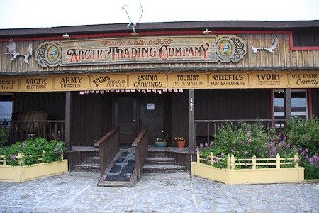 Een van de bekendste souvenirwinkels in Churchill.