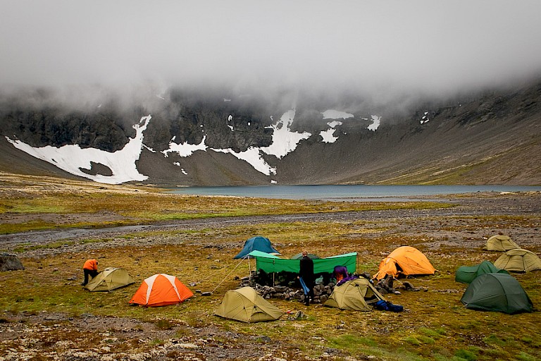 Kamp in het dal van Malaya Belaya, Khibiny Toendra.