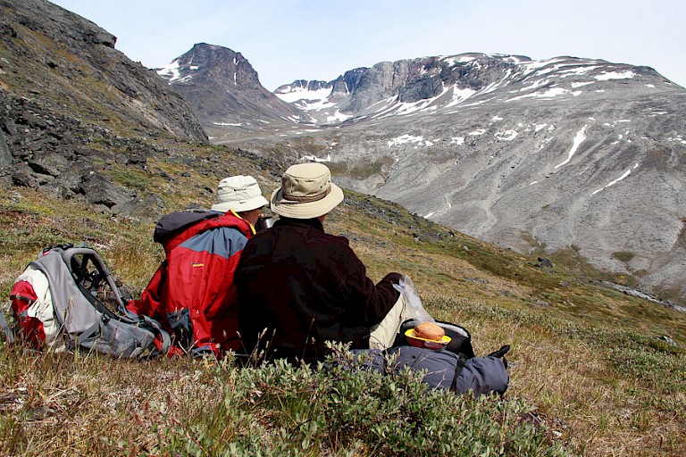 Genieten van het landschap, Zuid-Groenland