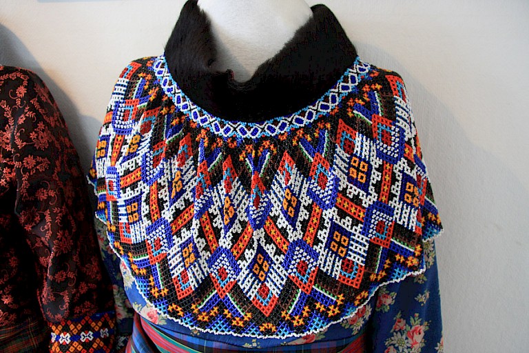 Traditionele kledij in één van de musea, Zuid-Groenland.