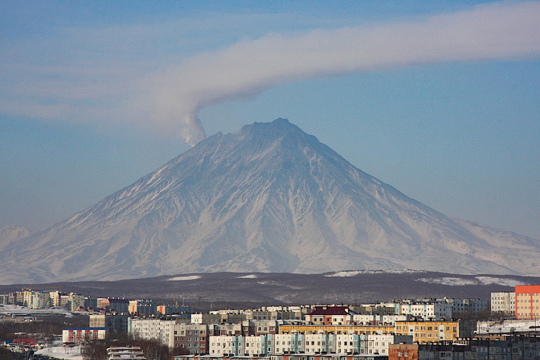 Sopka Sinitsjkina is een van de vulkanen die dichtbij Petropavlovsk ligt.