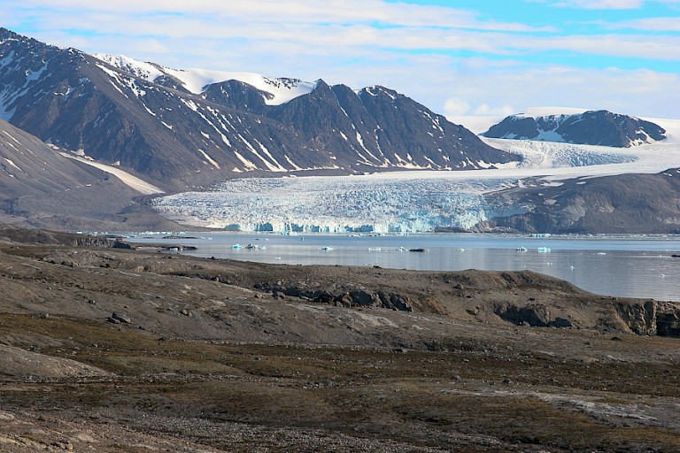 Kongsbreen achterin Kongsfjorden, Spitsbergen.