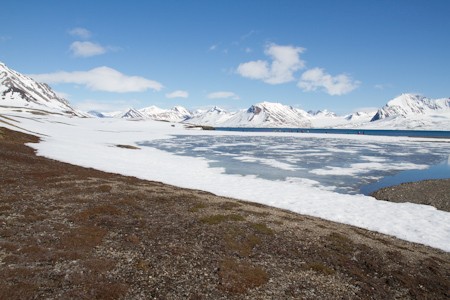 St. Jonsfjord. Skitrekking Trollheimen, Spitsbergen.