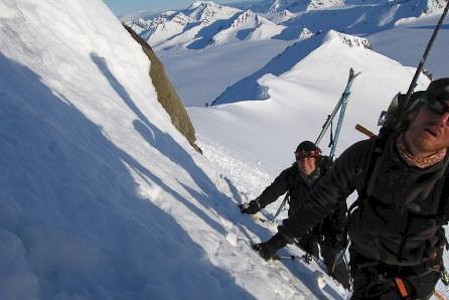 De Tryggvegletsjer. Skitrekking Newtontoppen, Spitsbergen.