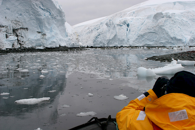 Verstild landschap Melchiorarchipel (Antarctica).
