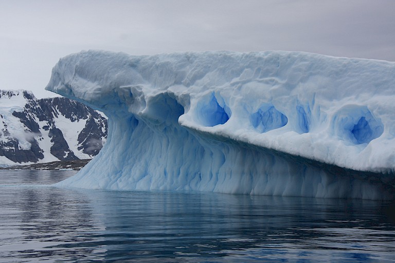 IJsbergen hebben vaak de mooiste structuren.