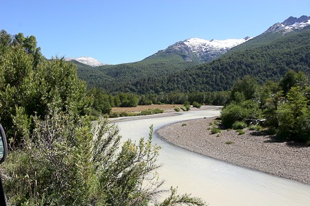 Bosgebied rond Bariloche. Bariloche en het merengebied Argentinië.