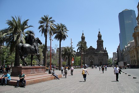 Een van de vele pleinen in Santiago de Chile.